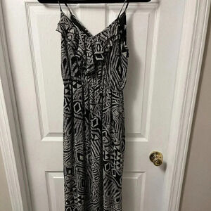Women’s Final Touch Dress Size Medium